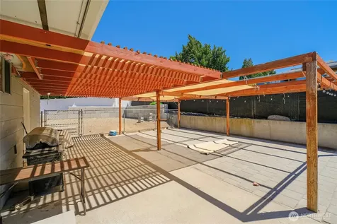 546 Rolfs Court East Wenatchee WA 98802