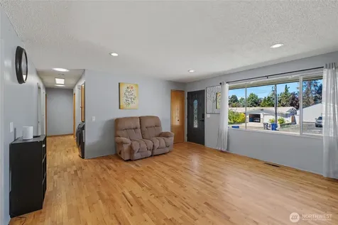 546 Rolfs Court East Wenatchee WA 98802