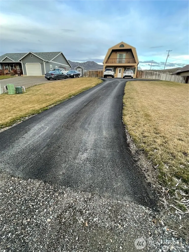 27 Orchard Loop N Tonasket WA 98855