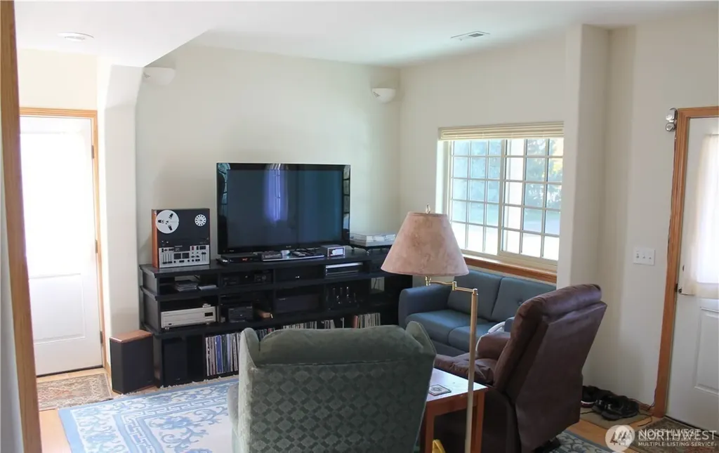 27 Orchard Loop N Tonasket WA 98855
