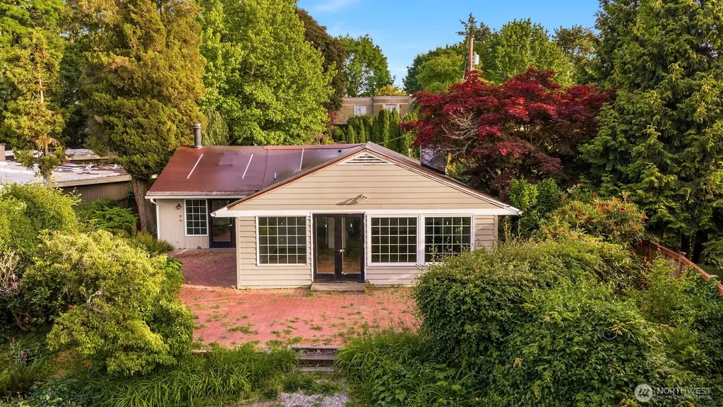 804 84th Avenue NE Medina WA 98039