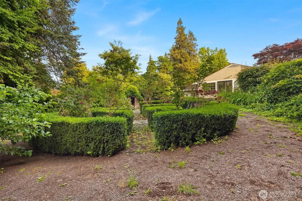 804 84th Avenue NE Medina WA 98039