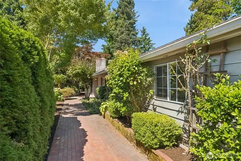 804 84th Avenue NE Medina WA 98039