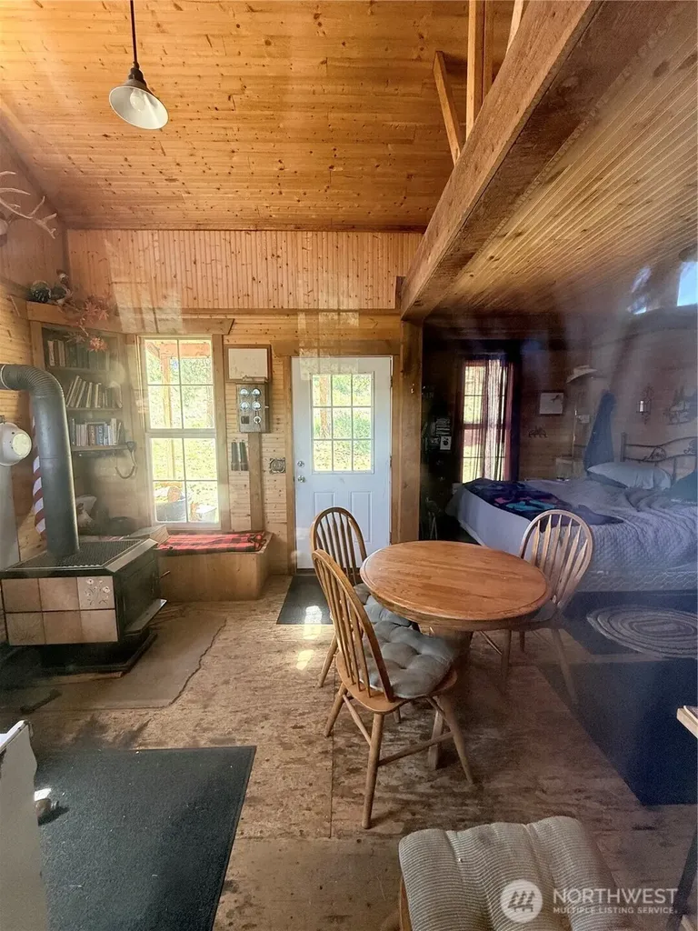 36 Sqove Road Wauconda WA 98859