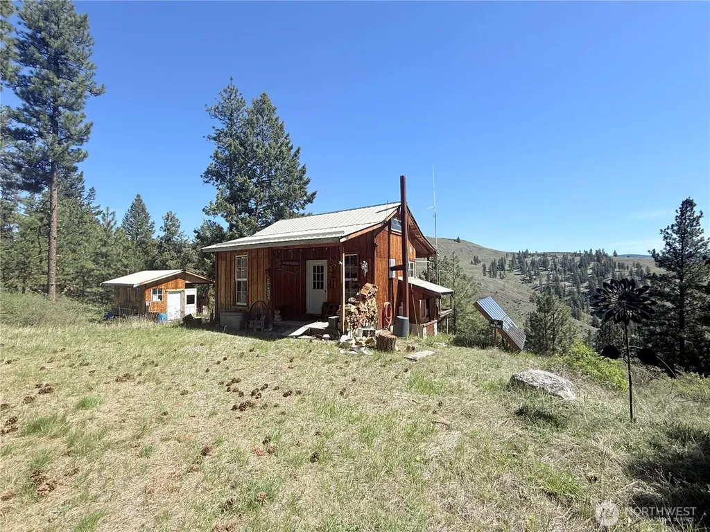 36 Sqove Road Wauconda WA 98859