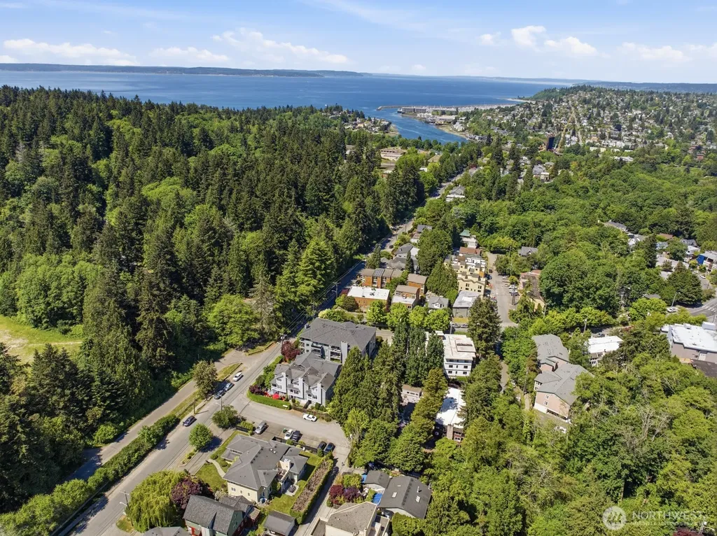 3510 W Elmore Street Seattle WA 98199