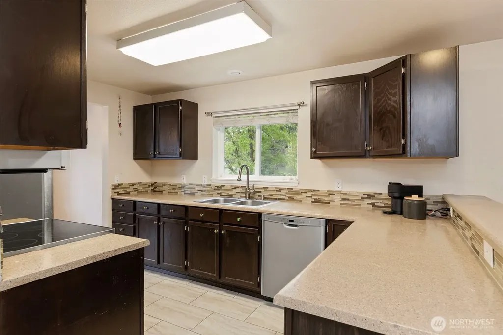 1307 NW Slate Lane Silverdale WA 98383