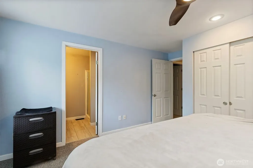1307 NW Slate Lane Silverdale WA 98383