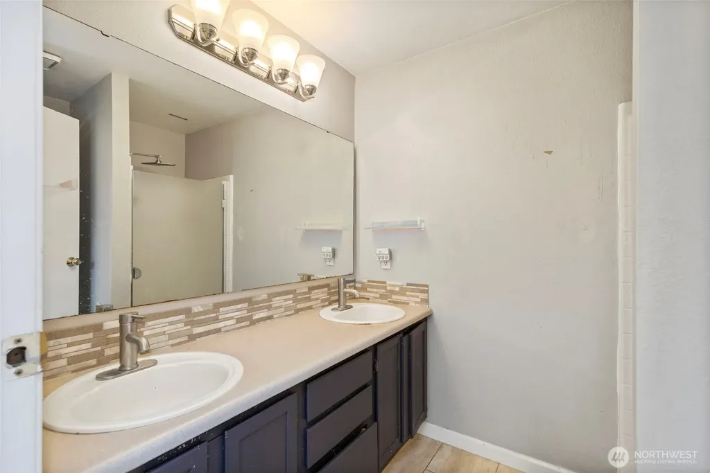 1307 NW Slate Lane Silverdale WA 98383