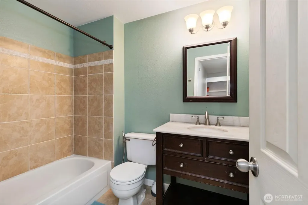 1307 NW Slate Lane Silverdale WA 98383