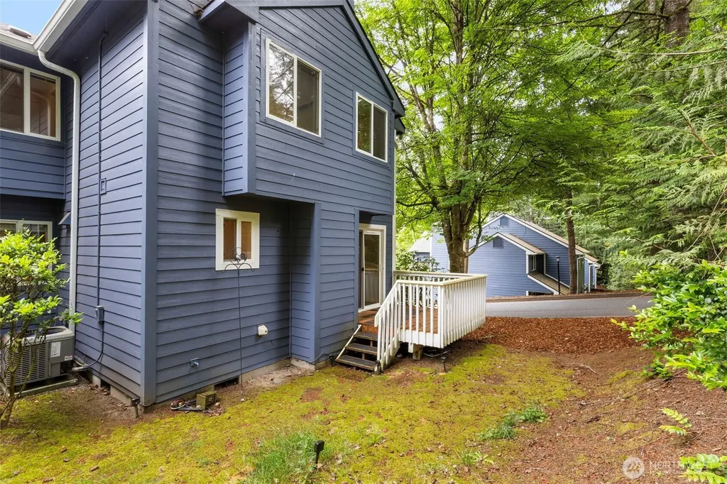 1307 NW Slate Lane Silverdale WA 98383
