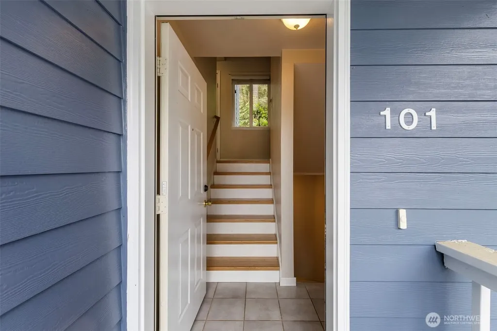 1307 NW Slate Lane Silverdale WA 98383
