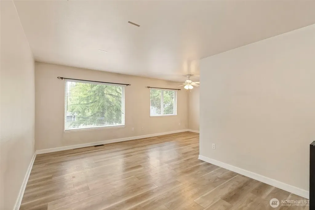 1307 NW Slate Lane Silverdale WA 98383
