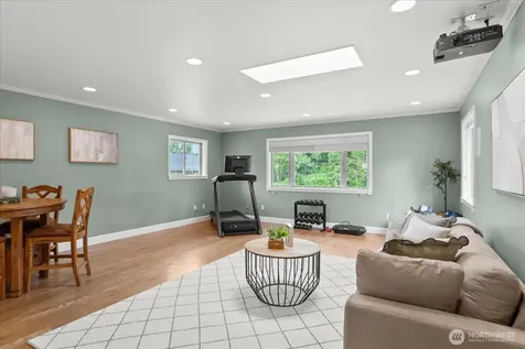 11512 18th Place SE Lake Stevens WA 98258