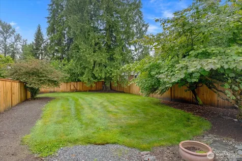 11512 18th Place SE Lake Stevens WA 98258