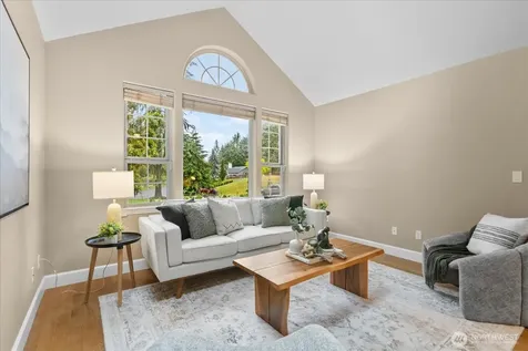 11512 18th Place SE Lake Stevens WA 98258