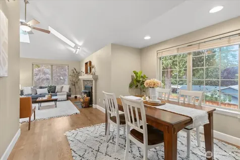 11512 18th Place SE Lake Stevens WA 98258