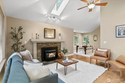 11512 18th Place SE Lake Stevens WA 98258