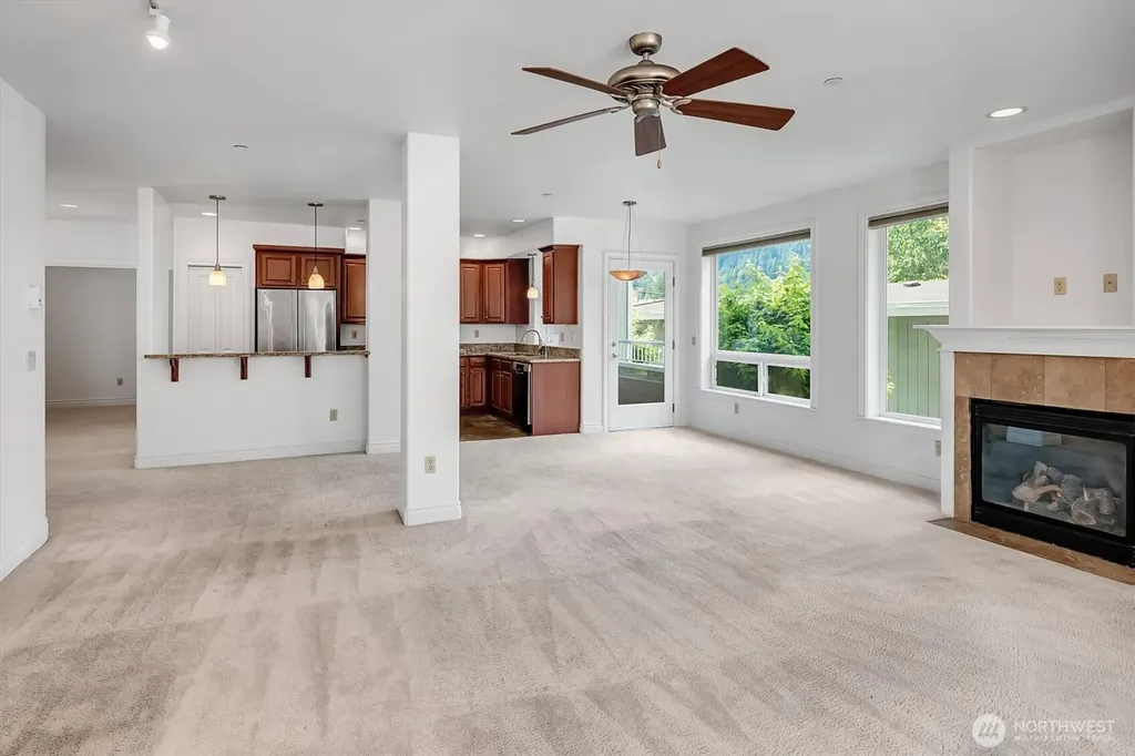 275 E Sunset Way Issaquah WA 98027