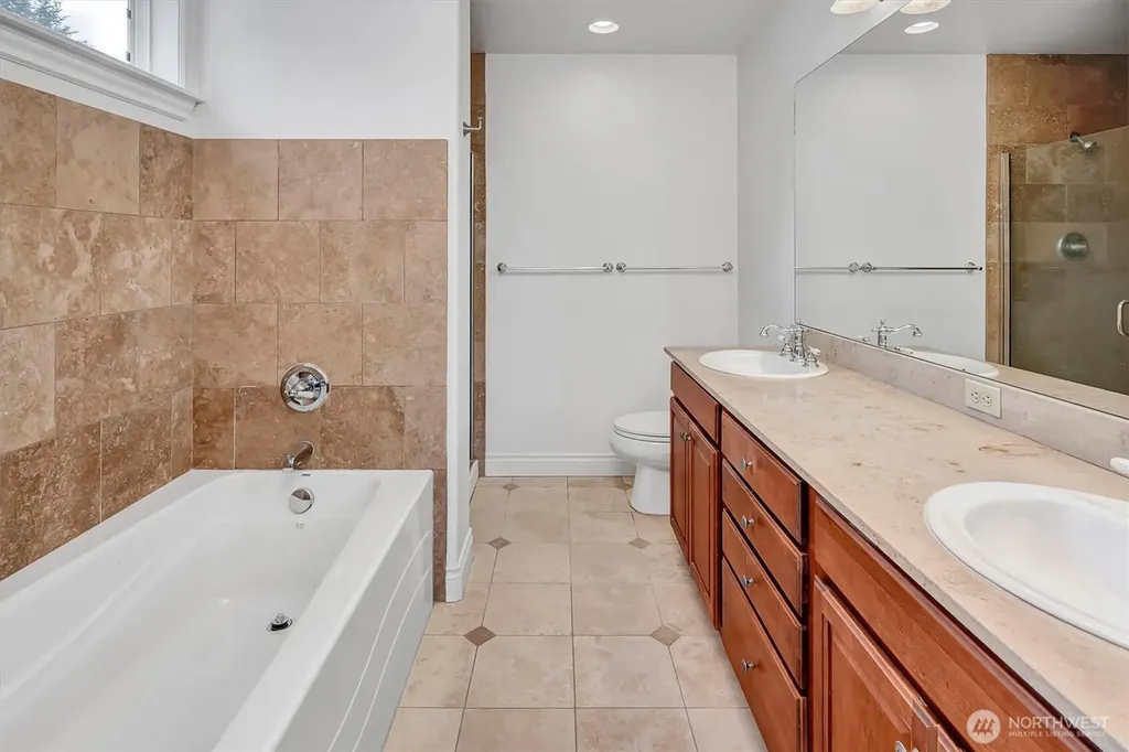 275 E Sunset Way Issaquah WA 98027
