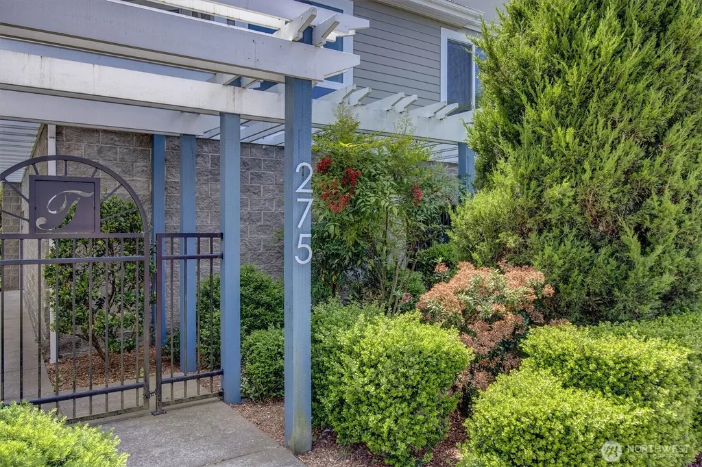 275 E Sunset Way Issaquah WA 98027