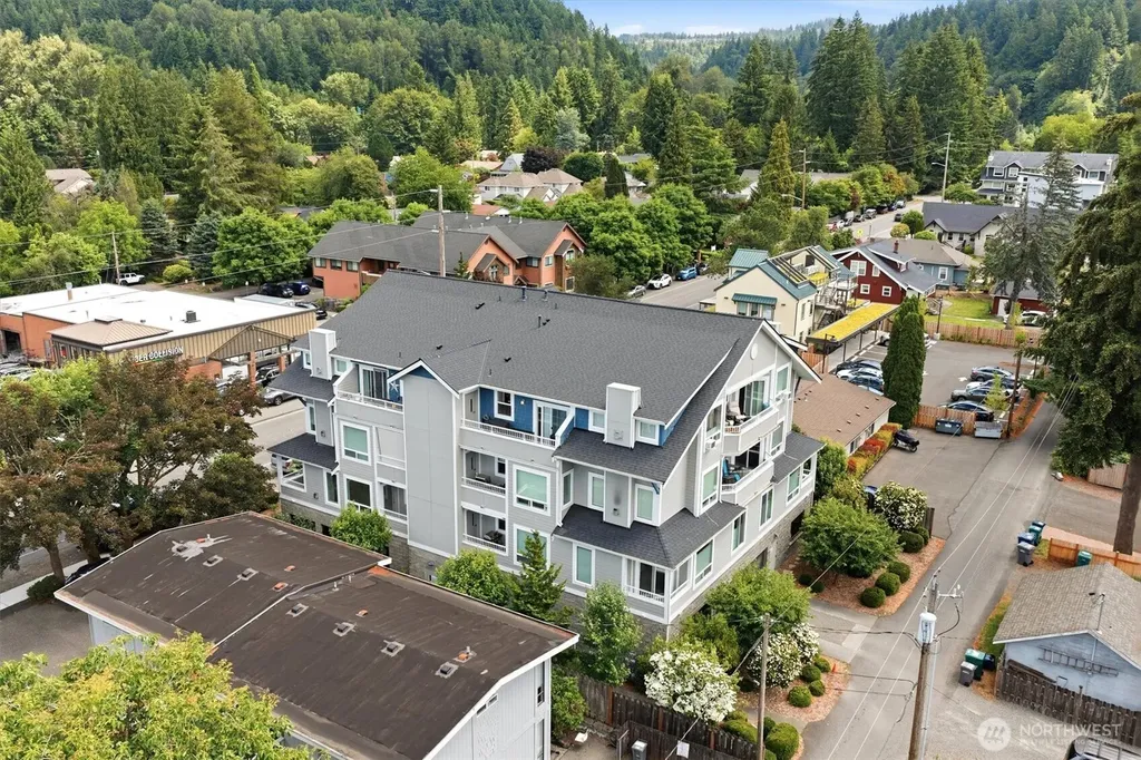 275 E Sunset Way Issaquah WA 98027