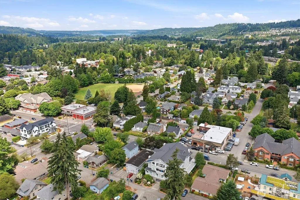 275 E Sunset Way Issaquah WA 98027