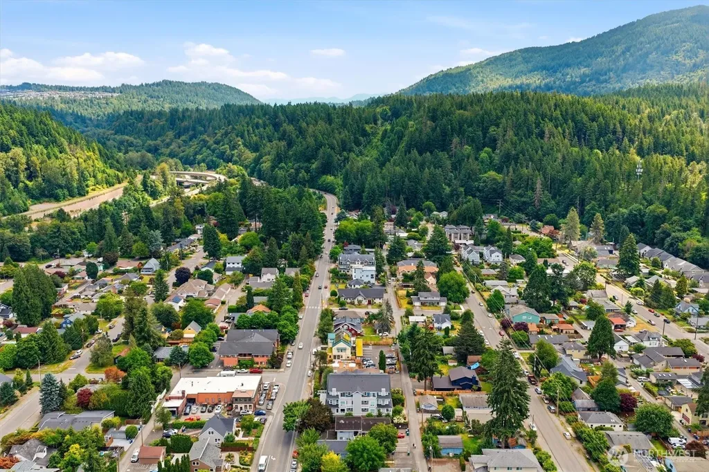 275 E Sunset Way Issaquah WA 98027