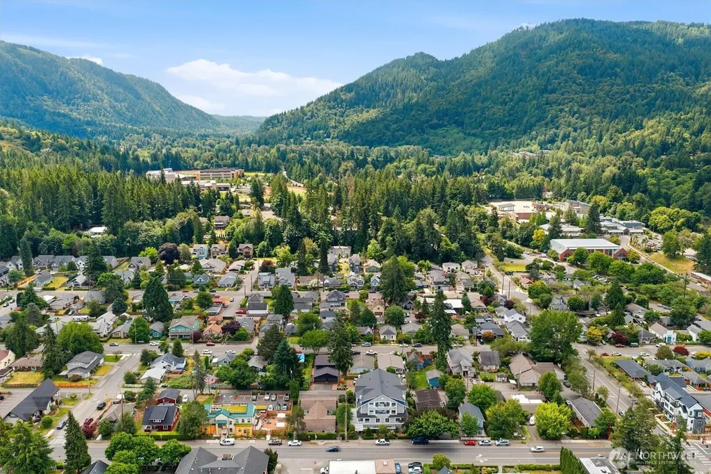 275 E Sunset Way Issaquah WA 98027