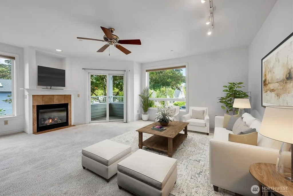 275 E Sunset Way Issaquah WA 98027