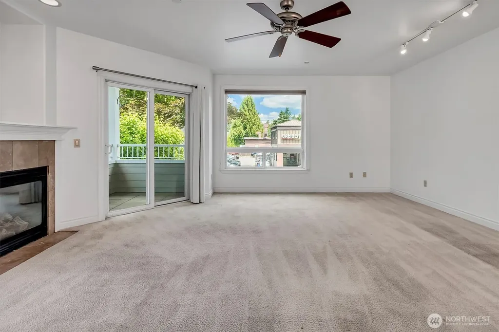 275 E Sunset Way Issaquah WA 98027