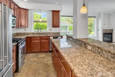 275 E Sunset Way Issaquah WA 98027