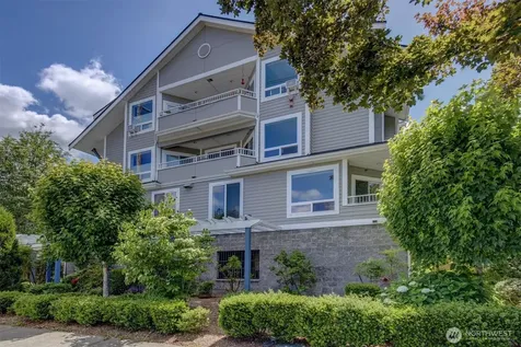 275 E Sunset Way Issaquah WA 98027