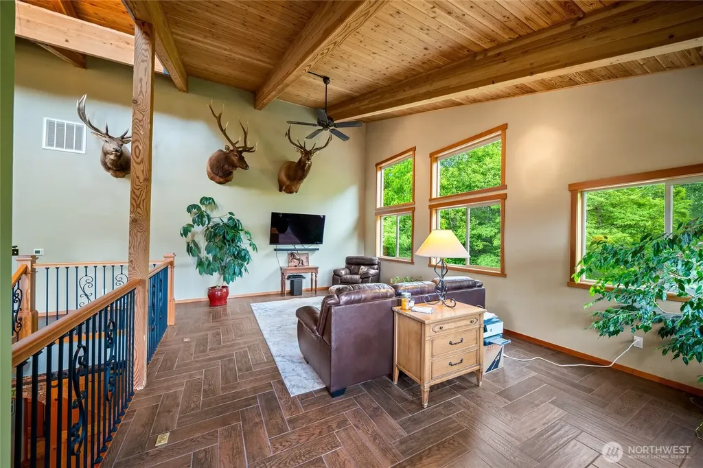 238 Bush Creek Road Elma WA 98541