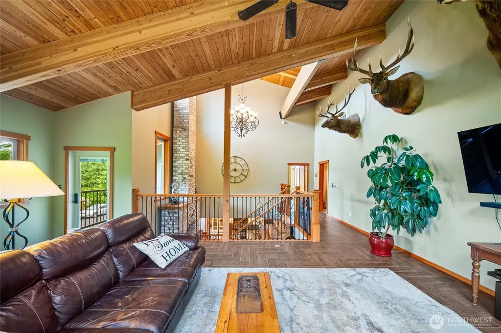 238 Bush Creek Road Elma WA 98541
