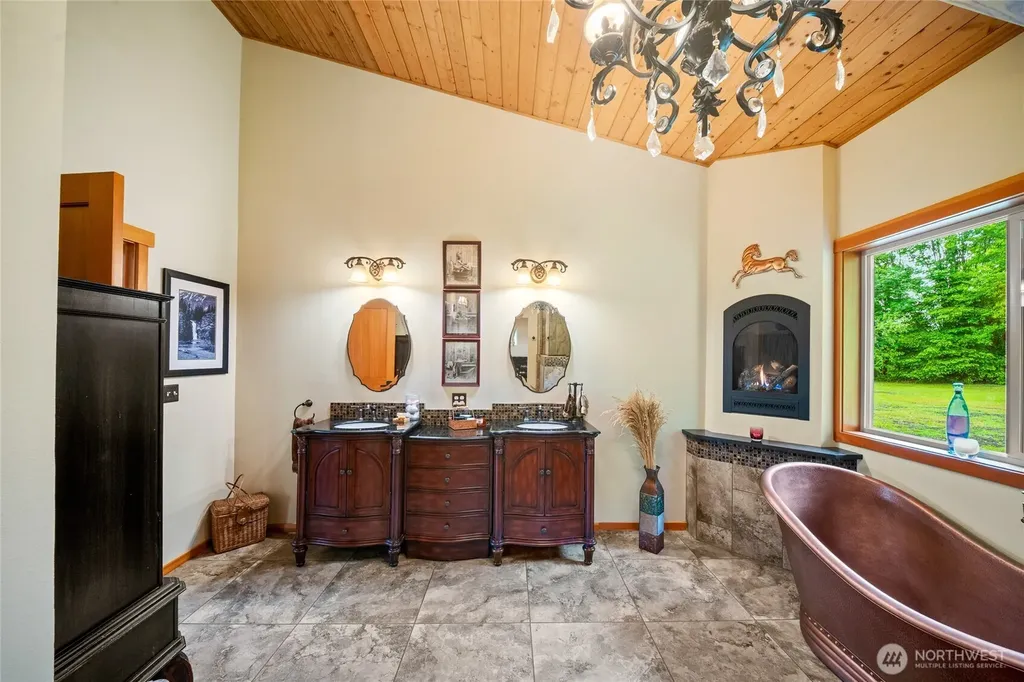 238 Bush Creek Road Elma WA 98541