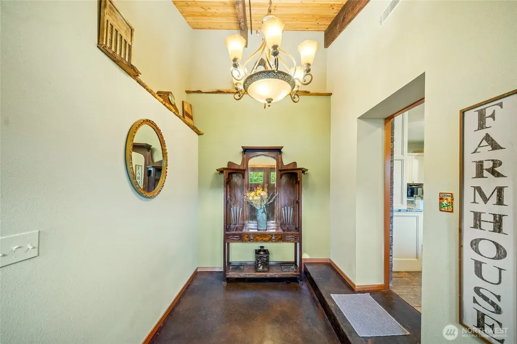 238 Bush Creek Road Elma WA 98541