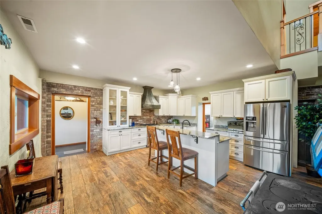 238 Bush Creek Road Elma WA 98541