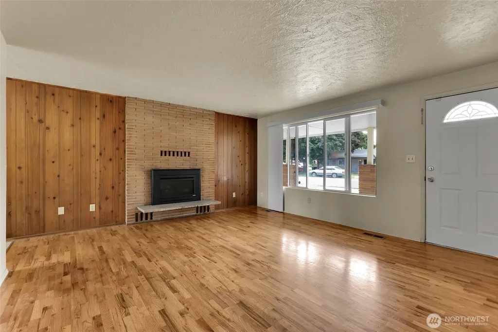 7836 3rd Avenue SE Olympia WA 98503