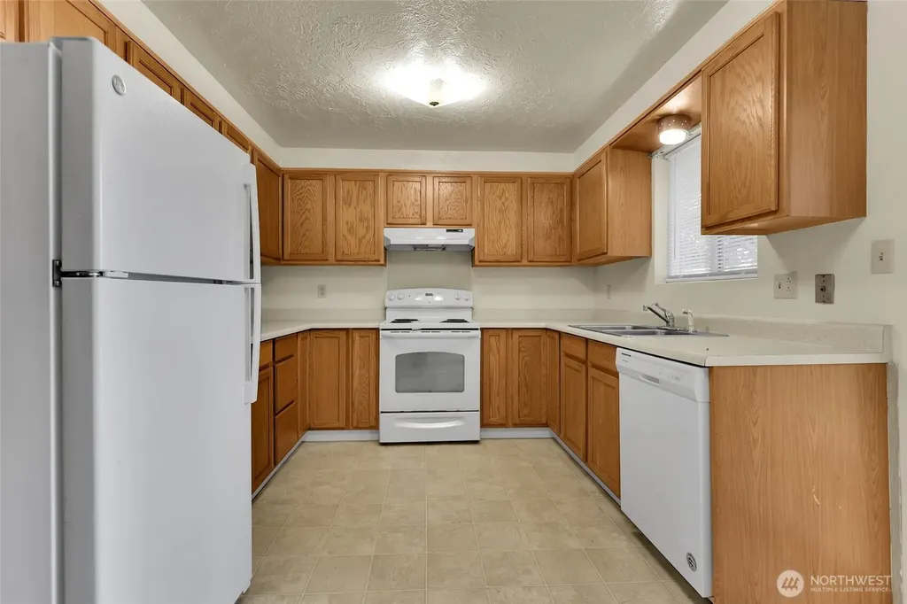 7836 3rd Avenue SE Olympia WA 98503