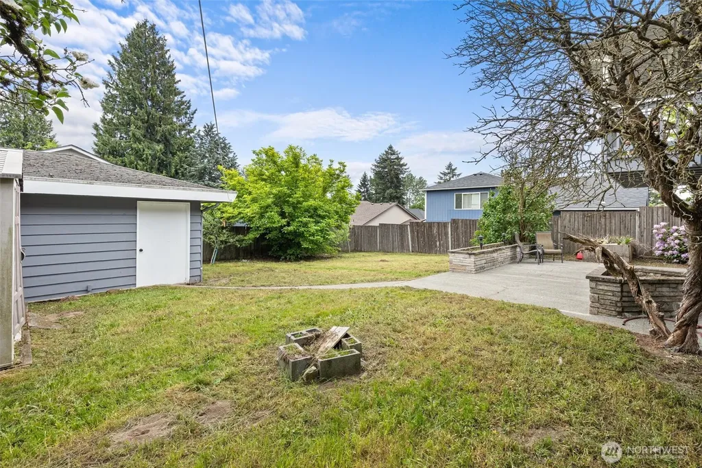 2001 NE 12th Street Renton WA 98056
