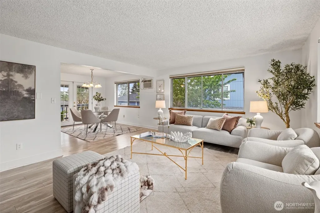 2001 NE 12th Street Renton WA 98056