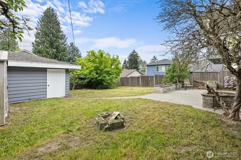 2001 NE 12th Street Renton WA 98056