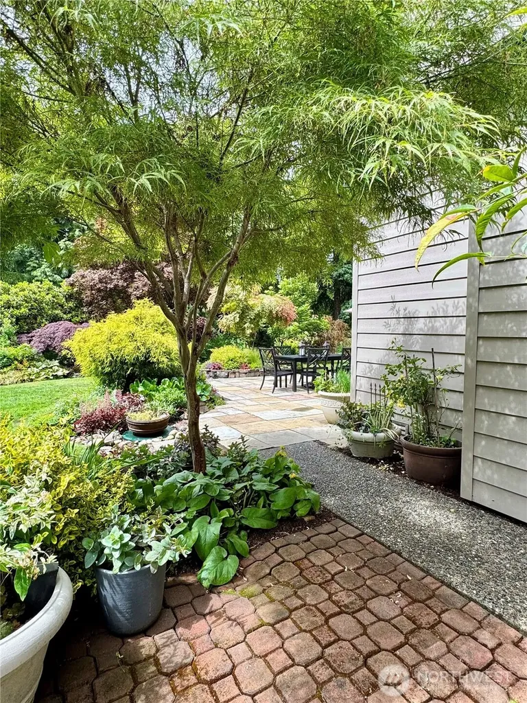 7725 235th Place NE Redmond WA 98053