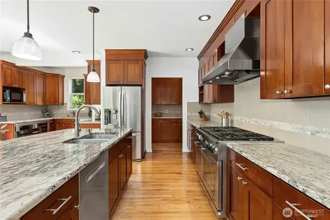 7725 235th Place NE Redmond WA 98053