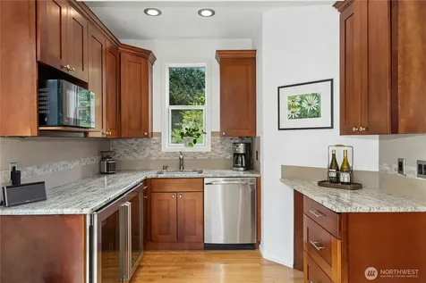 7725 235th Place NE Redmond WA 98053