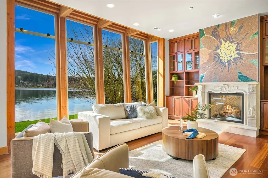 2076 Dellesta Drive Bellingham WA 98226