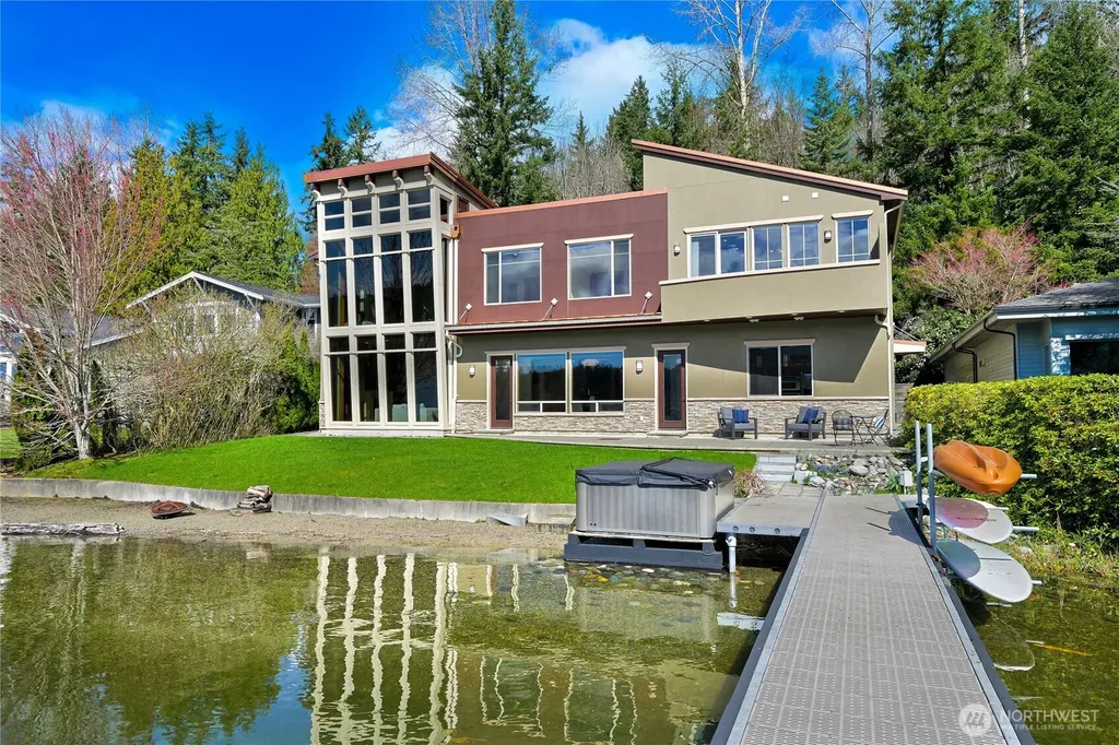 2076 Dellesta Drive Bellingham WA 98226