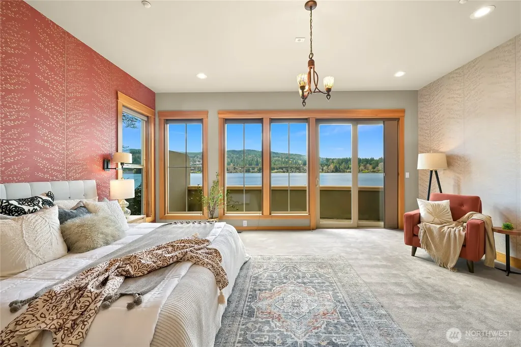 2076 Dellesta Drive Bellingham WA 98226