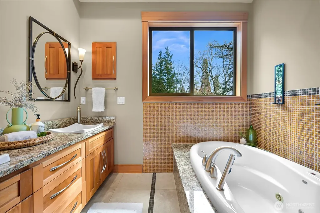 2076 Dellesta Drive Bellingham WA 98226